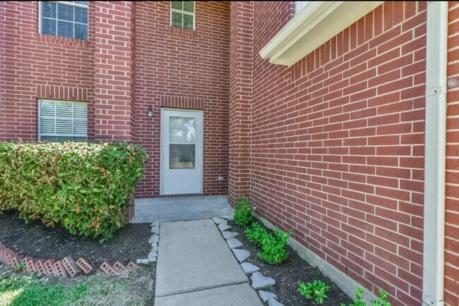 Foto del edificio - 5722 W Harrow Dr