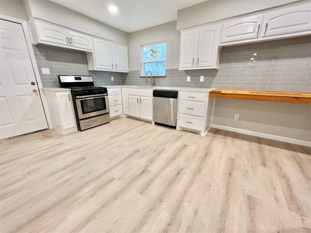 Foto del edificio - 2107 Hedgerow St