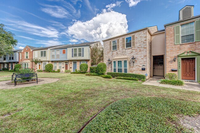 Foto del edificio - 7547 Brompton St