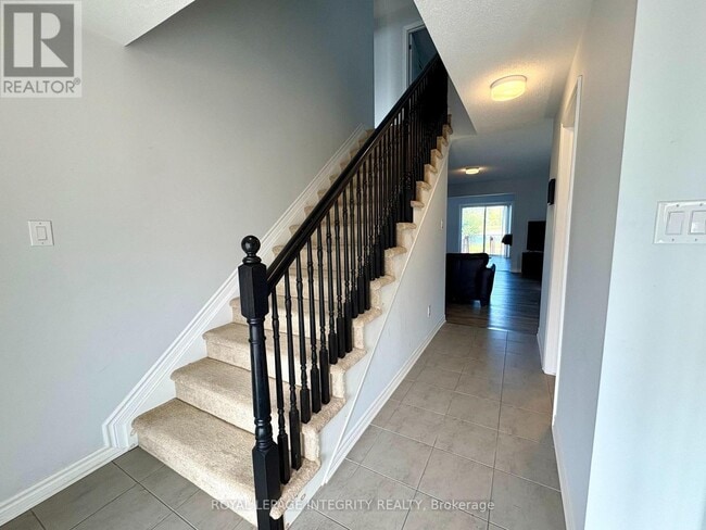 Building Photo - 124 Unity Pl