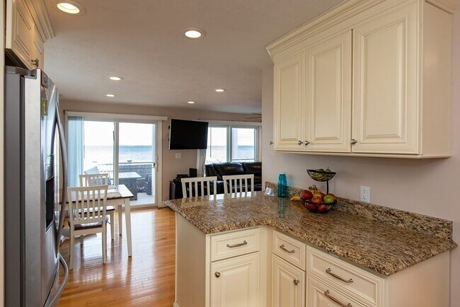 Building Photo - 4 Gunrock Ave