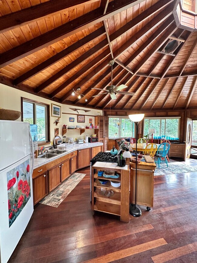 Foto del edificio - Island-Style Living in Hawaiian Paradise Park