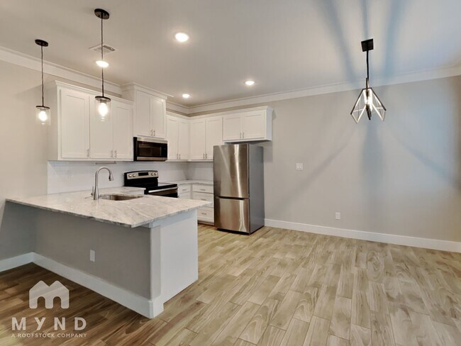Building Photo - 5517 Van Horn Dr
