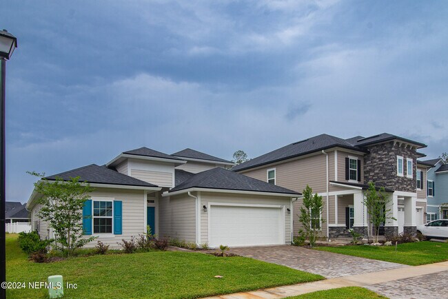 Building Photo - 653 Watervale Dr