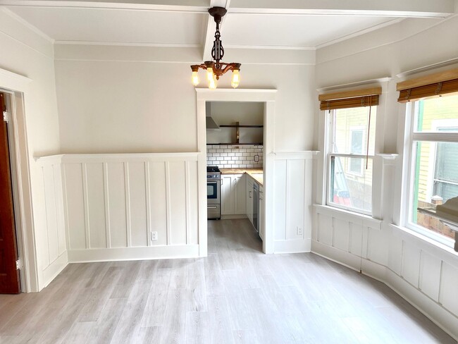 Building Photo - Horizon Ave Duplex