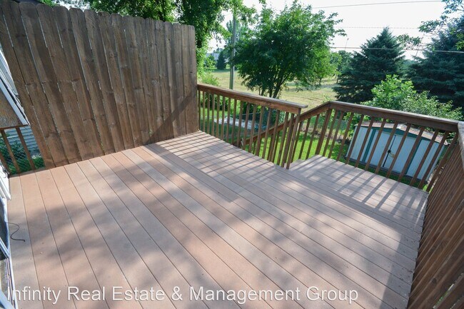 Foto del edificio - 2 br, 1.5 bath House - 4442 13th Ave NW