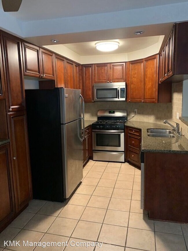 Building Photo - 1 br, 1 bath Apartment - 10394 Rochester A...