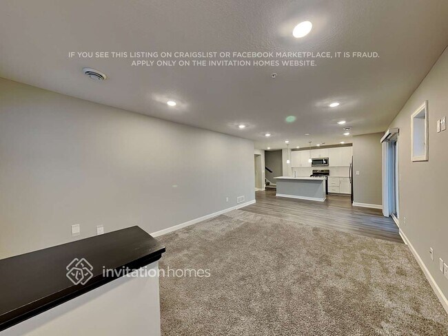 Foto del edificio - 10900 Everest Pl N