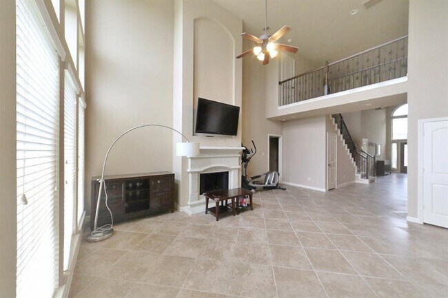 Foto del edificio - 6223 Falling Briar Lane