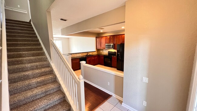 Foto del edificio - Townhome in Spring Isle Community Avalon L...