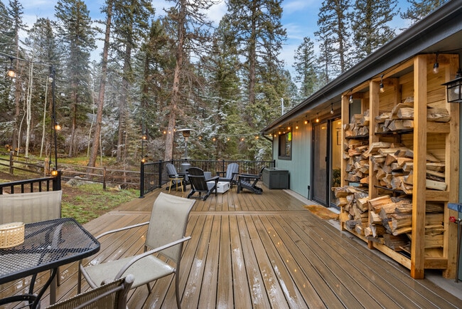 Building Photo - 30955 Walter Dr