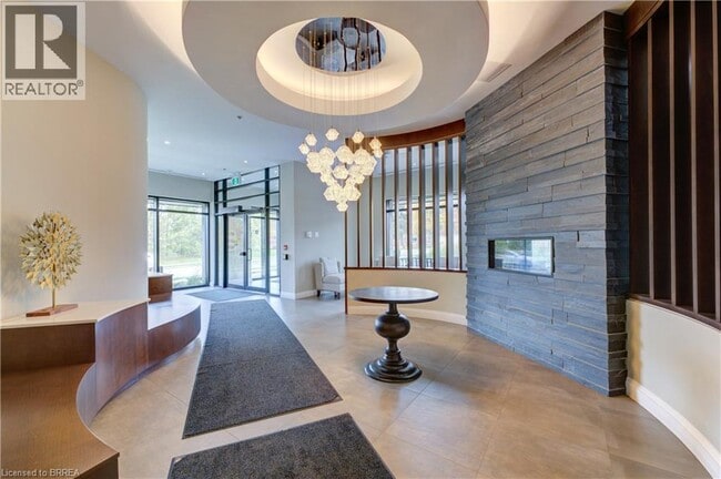 Building Photo - 1 Redfern Ave