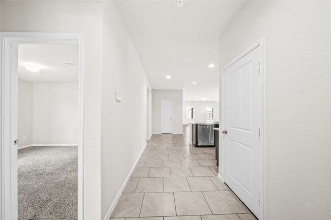 Building Photo - 29618 Juntti Park Ct