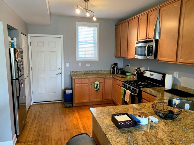Foto del edificio - 4845 N Wolcott Ave