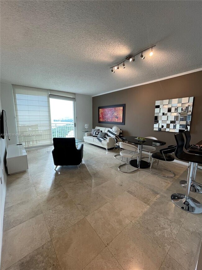 Foto del edificio - 2475  Brickell Ave  1609 Miami Fl 33129