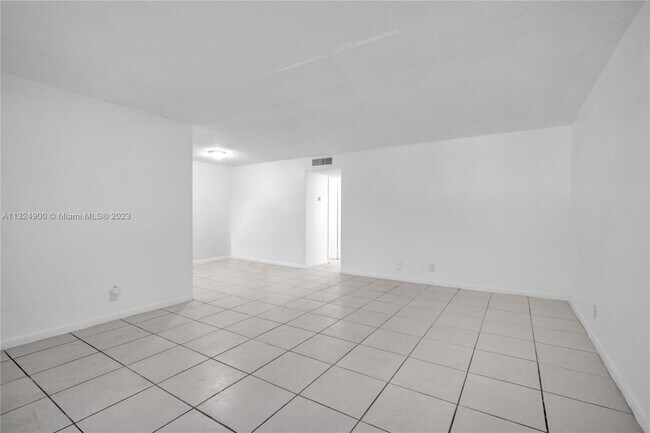 Building Photo - 4160 NW 21st St