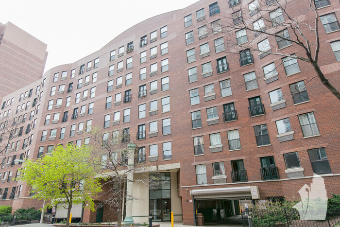 Primary Photo - 711 W Gordon Terrace