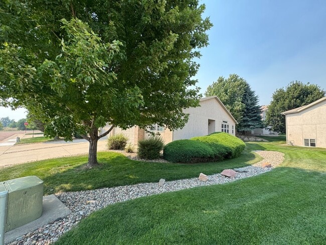 Foto del edificio - 5050 Rill Valley Way