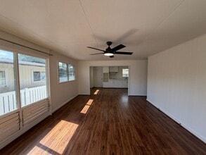 Building Photo - 3022 Makini St