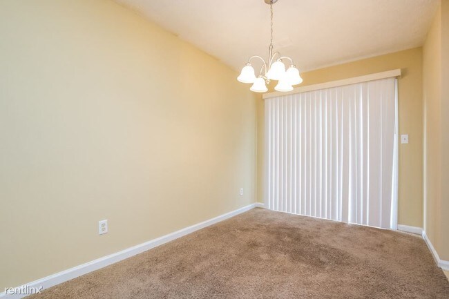 Foto del edificio - 724 Jacksons Mill Way NW
