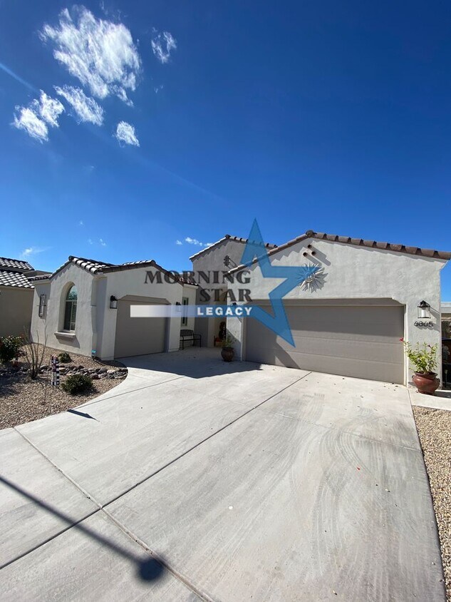 Metro Verde 4 bedroom/3 Car Masterpiece! House Rental in Las Cruces, NM