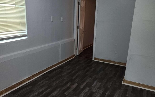 Building Photo - 9802 191st Rd