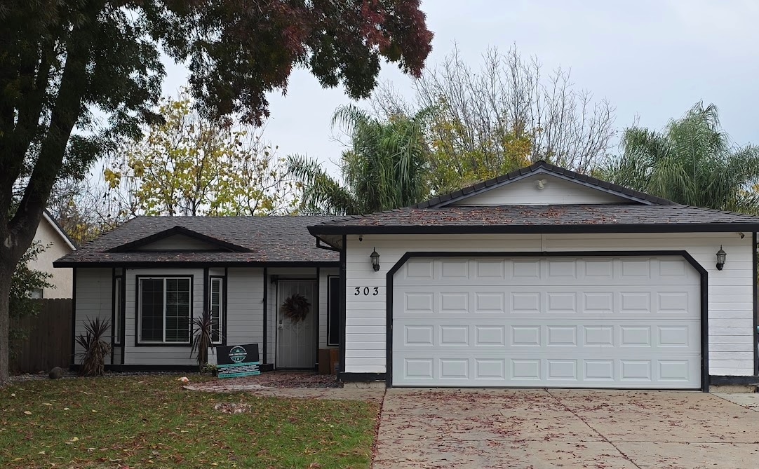 Foto principal - 303 Pinon Way