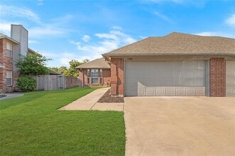 Building Photo - 11909 Rhulen Ct