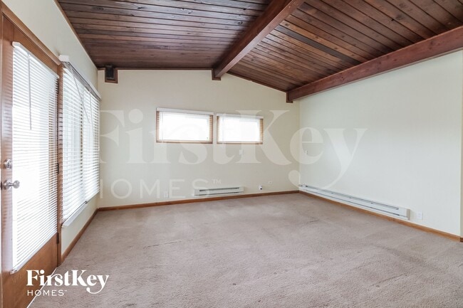 Building Photo - 1054 Kenmore Ave