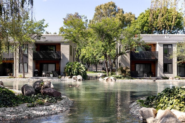 Birdland Apartments