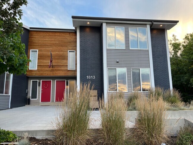 Foto del edificio - 1813 Laurelhurst Dr E