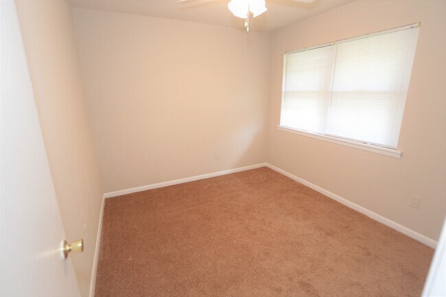 Foto del edificio - Bradford Village