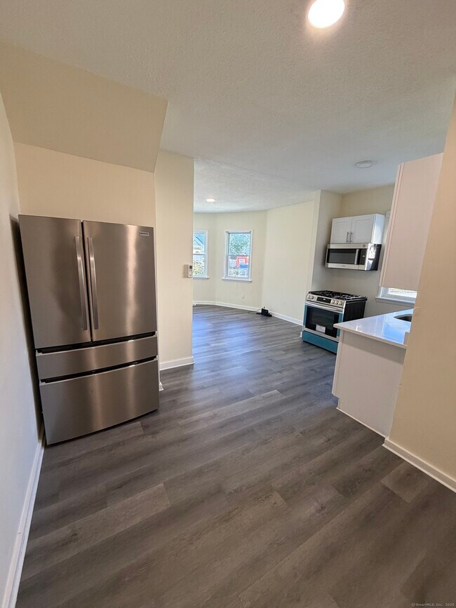 Foto del edificio - 13 Lines St