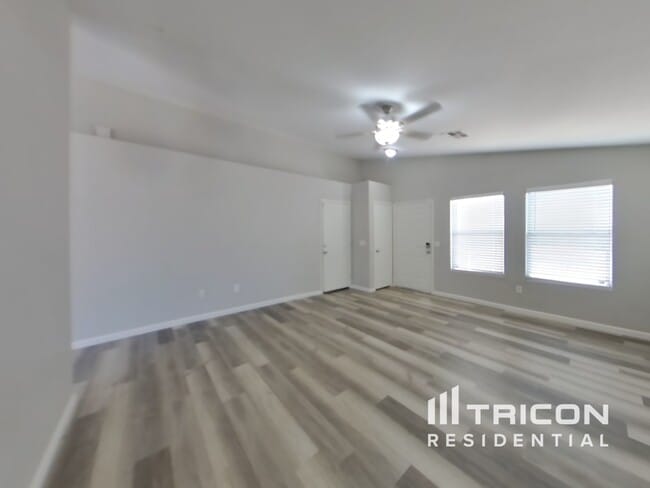 Foto del edificio - 12723 W Jenero Dr