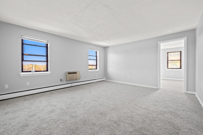 Building Photo - Maple Heights