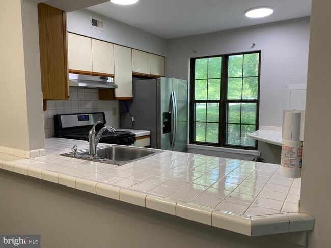 Foto del edificio - 157 Bradford Ct