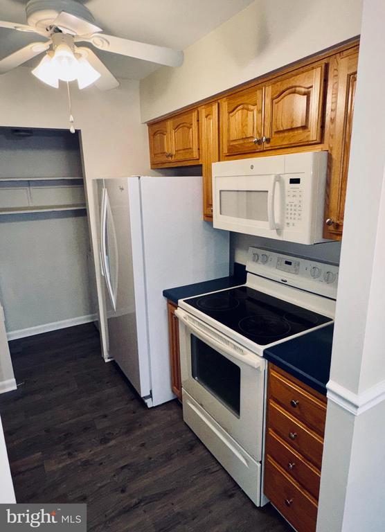 Foto del edificio - 22 Fitzwatertown Rd