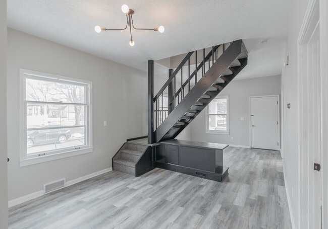 Building Photo - 1141 N 29th St
