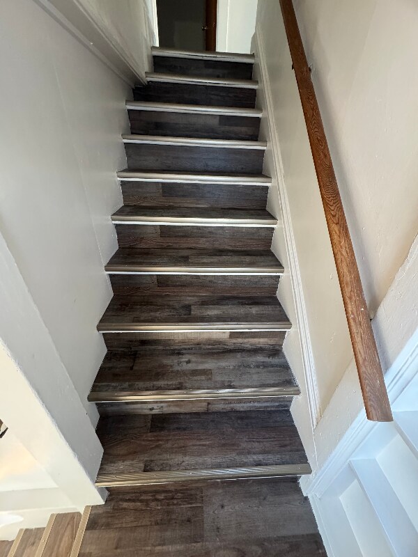 Foto del edificio - 325 W Grand Ave