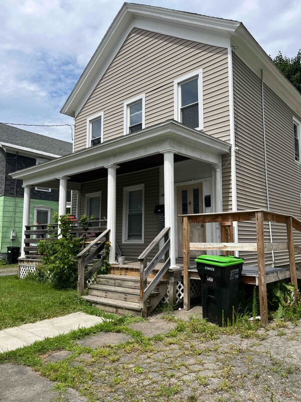 Primary Photo - 414 N Bellinger St