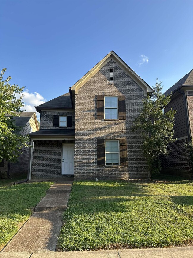 Building Photo - 7407 Crayton Ridge Dr