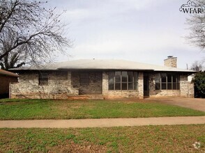 Building Photo - 4626 Cypress Ave