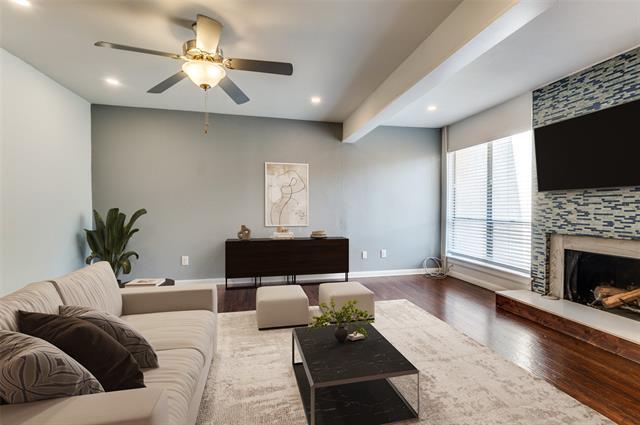 Foto del edificio - 3121 Park Ln