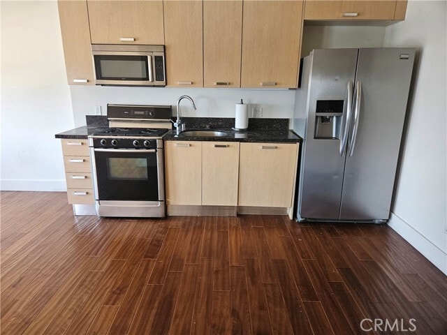 Foto del edificio - 460 S Spring St