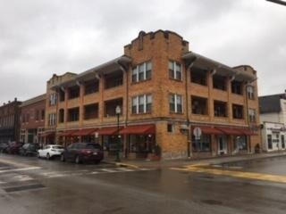Foto principal - 908 Maple Avenue, Apt. #7