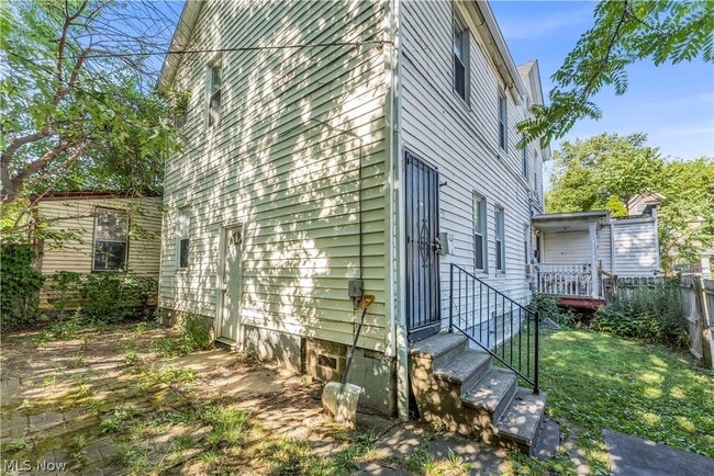 Building Photo - 3721 W 33rd St