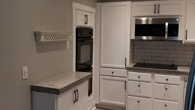 Foto del edificio - 2100 Tanglewilde St