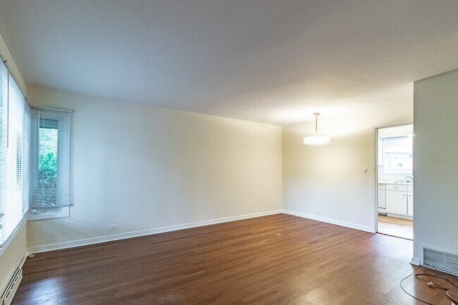 Foto del edificio - 519 1/2 Ridge Rd