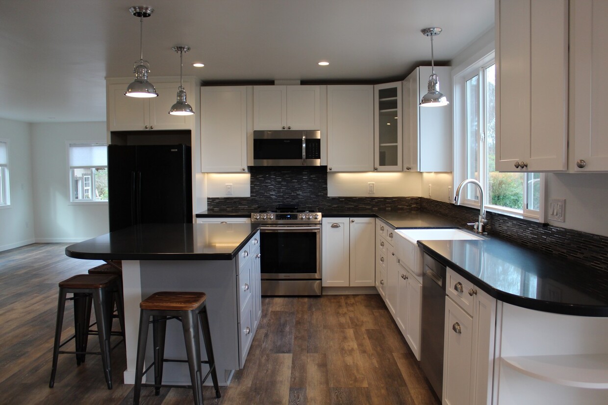 Foto principal - 3 Bedroom Home in the country