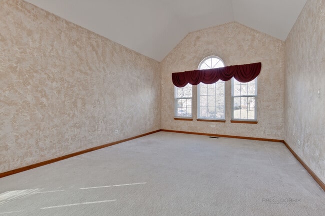 Building Photo - 33874 N Summerfields Dr